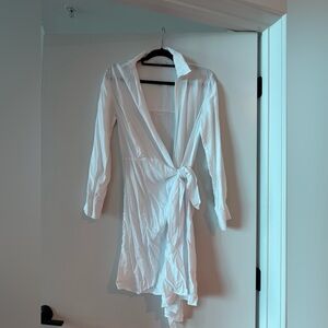 Vince White Cotton Top with Brand Tag